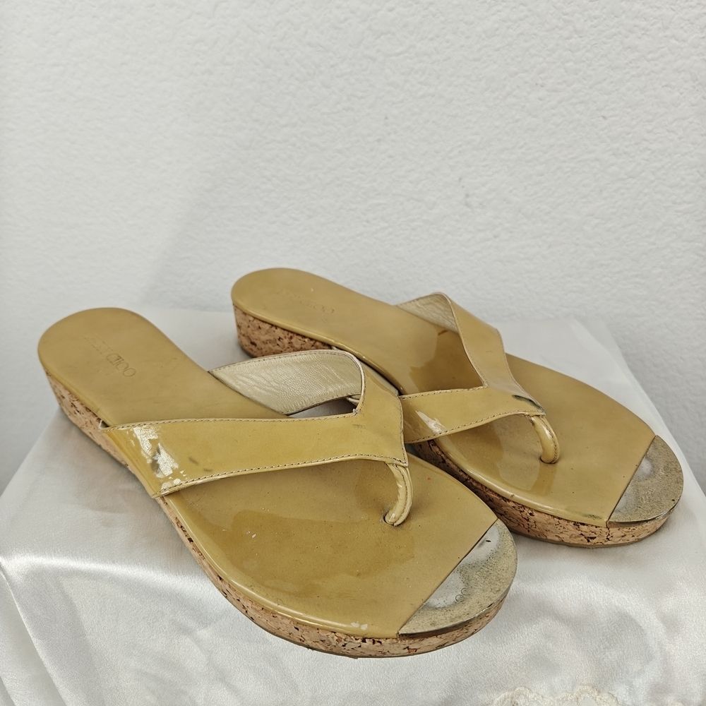 JIMMY CHOO AUTH $699 Women Beige Patent Leather Pence Thong Wedge Sandals Sz 11